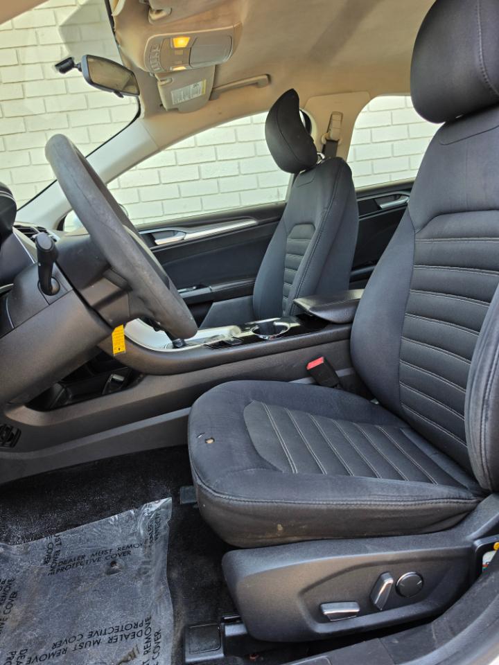 Ford Fusion 4dr Sdn SE FWD 2015