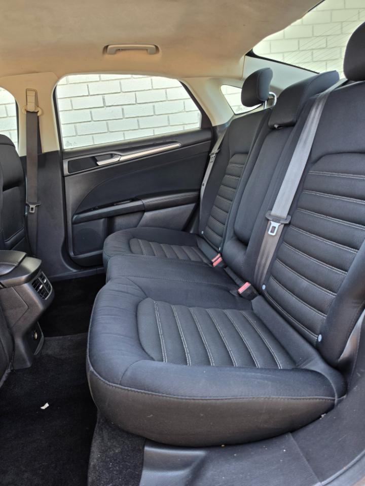 Ford Fusion 4dr Sdn SE FWD 2015