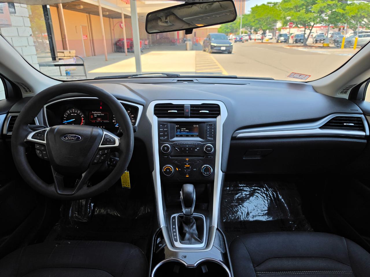 Ford Fusion 4dr Sdn SE FWD 2015