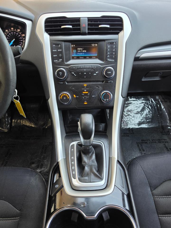 Ford Fusion 4dr Sdn SE FWD 2015