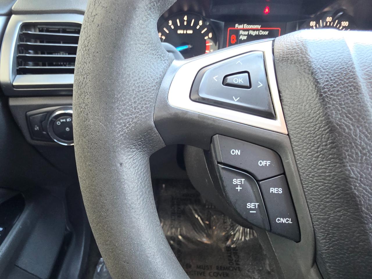 Ford Fusion 4dr Sdn SE FWD 2015