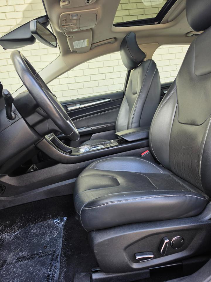 Ford Fusion Energi Titanium FWD 2019
