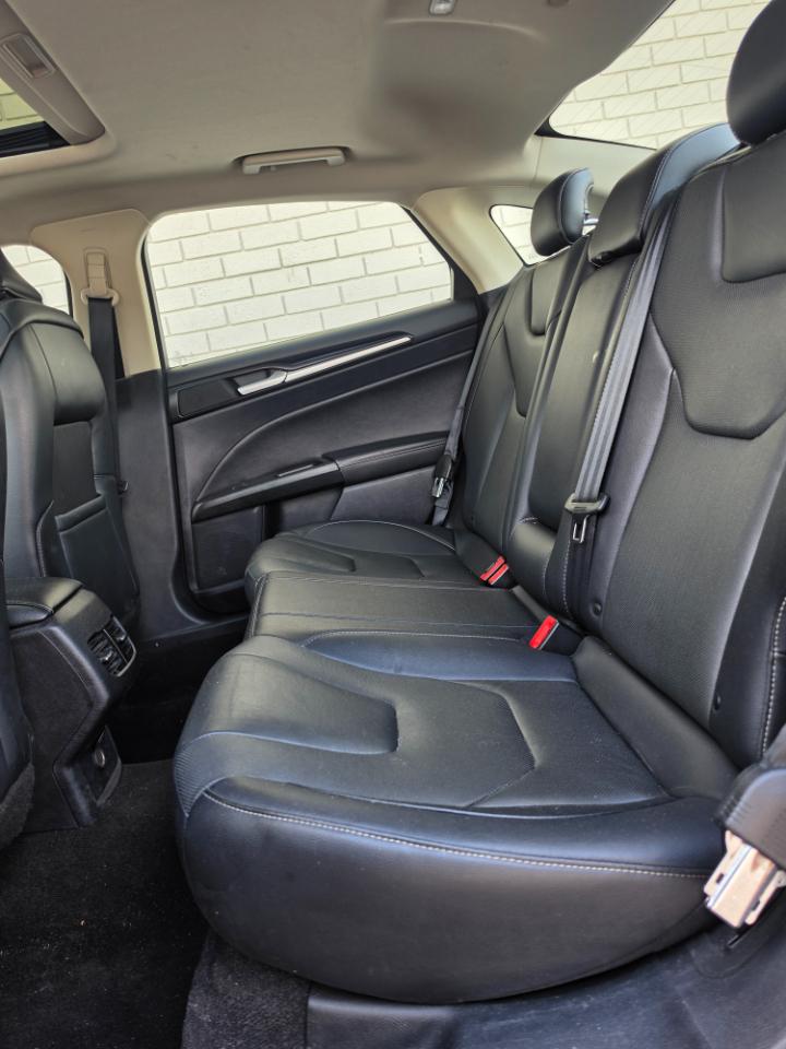 Ford Fusion Energi Titanium FWD 2019