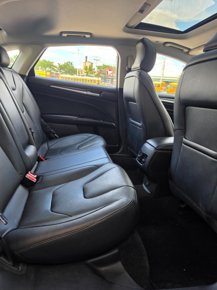 Ford Fusion Energi Titanium FWD 2019