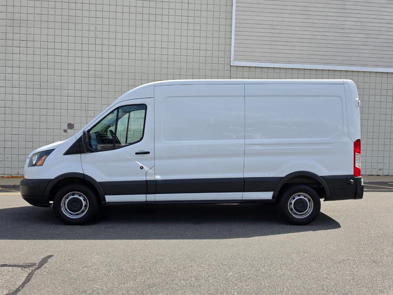 Ford Transit Cargo Van T-350 148" Med Rf 9500 GVWR Sliding RH Dr 2015