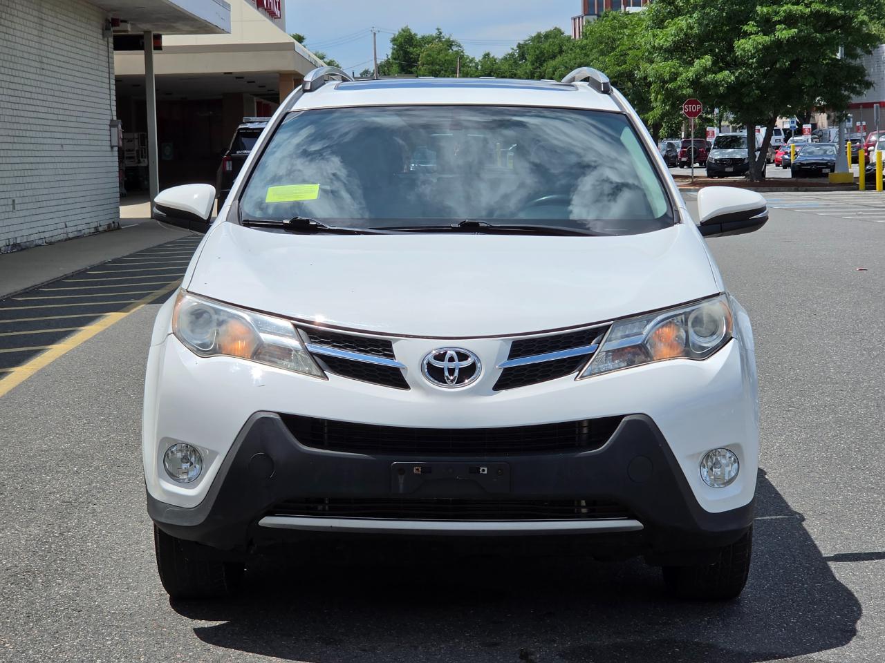 Toyota RAV4 AWD 4dr XLE (Natl) 2013