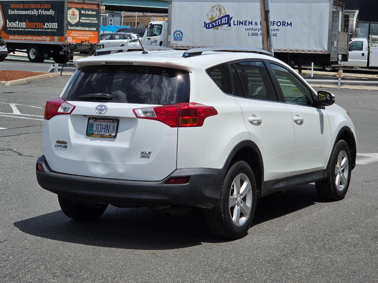 Toyota RAV4 AWD 4dr XLE (Natl) 2013