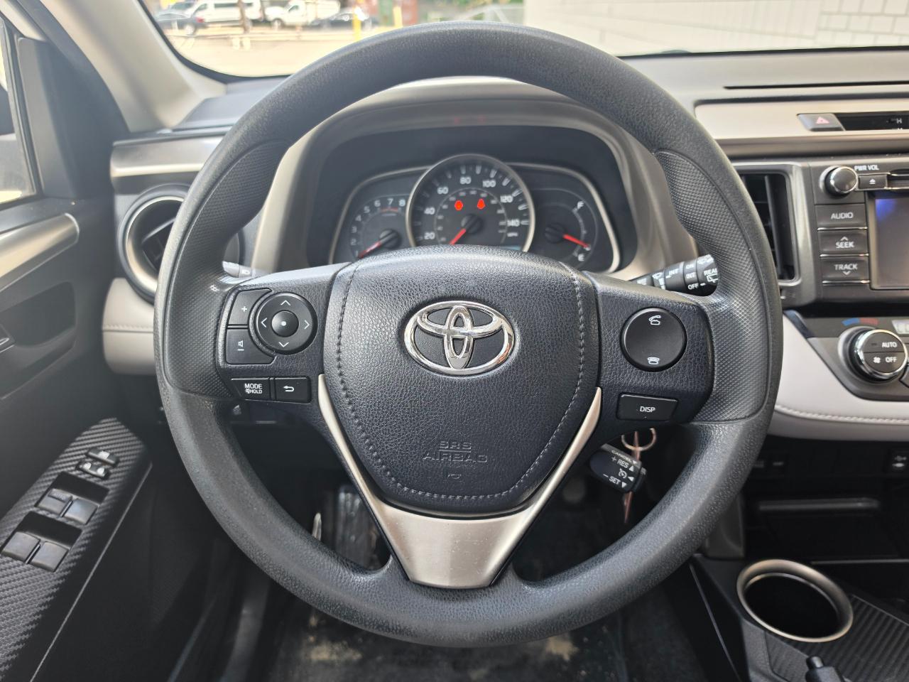 Toyota RAV4 AWD 4dr XLE (Natl) 2013