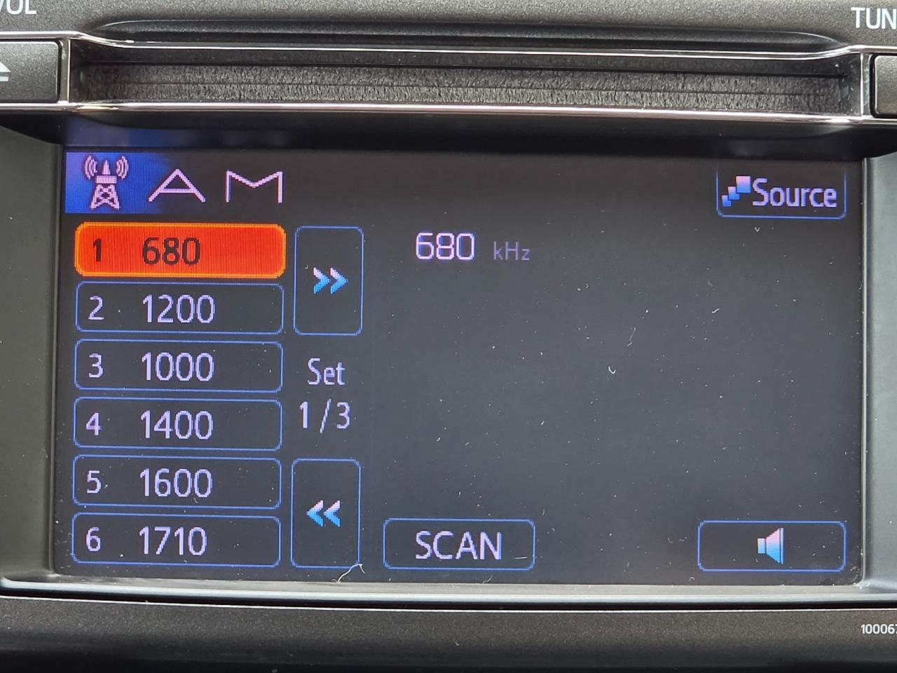 Toyota RAV4 AWD 4dr XLE (Natl) 2013