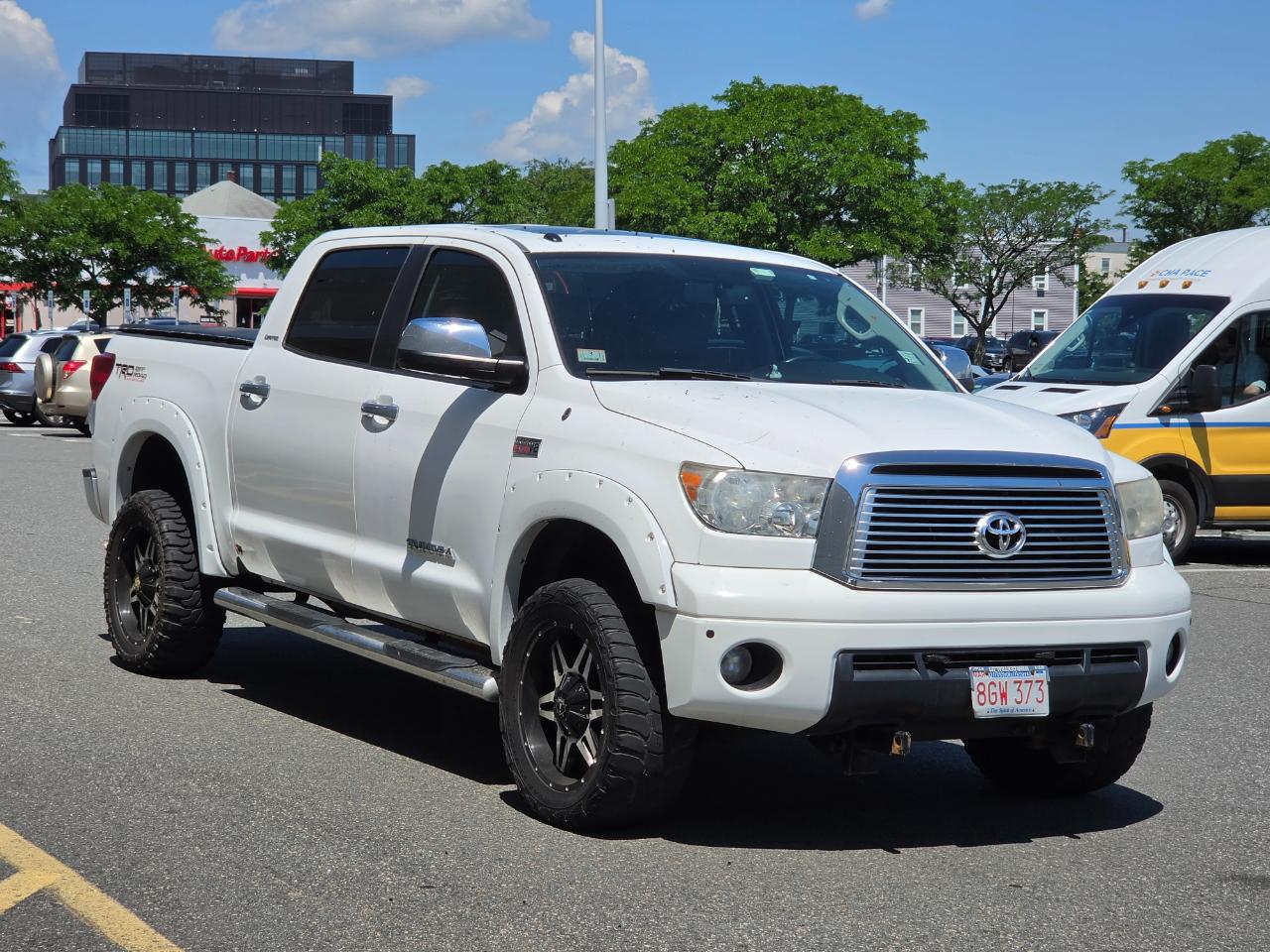 Toyota Tundra 4WD Truck CrewMax 5.7L V8 6-Spd AT LTD (Natl) 2010