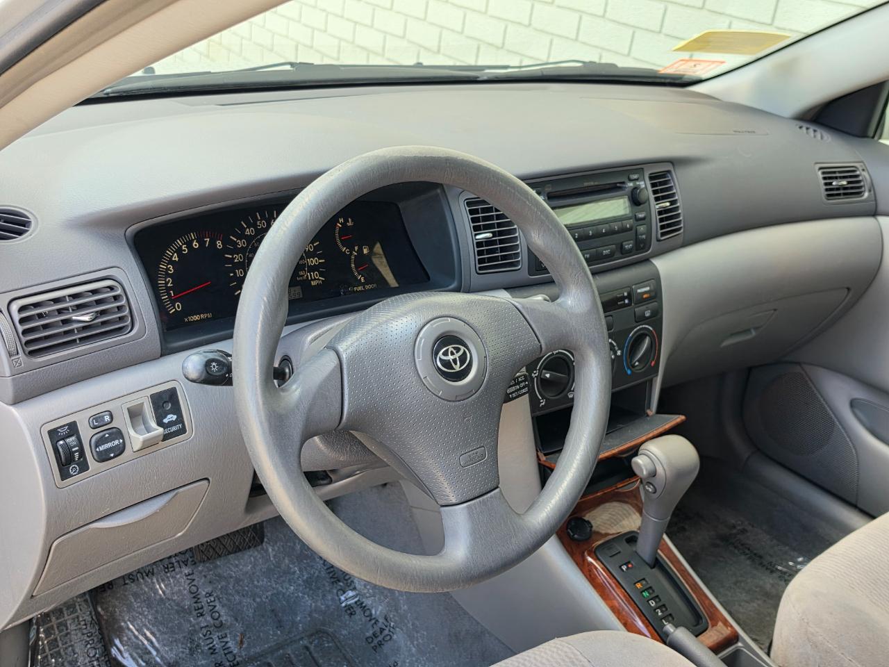 Toyota Corolla 4dr Sdn CE Auto (Natl) 2005