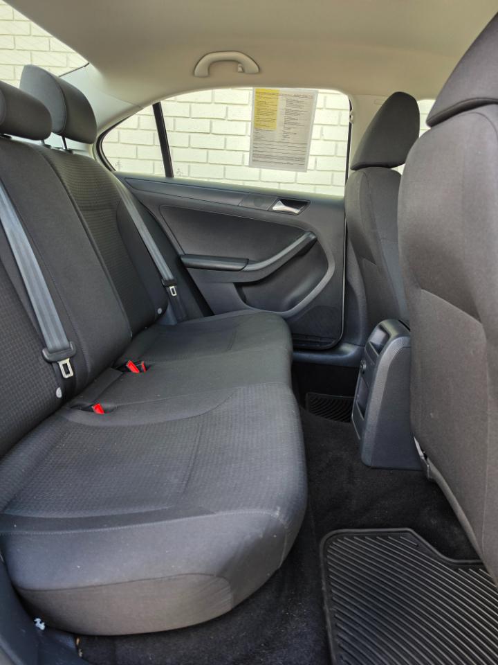 Volkswagen Jetta Sedan 4dr Auto 1.4T S 2016