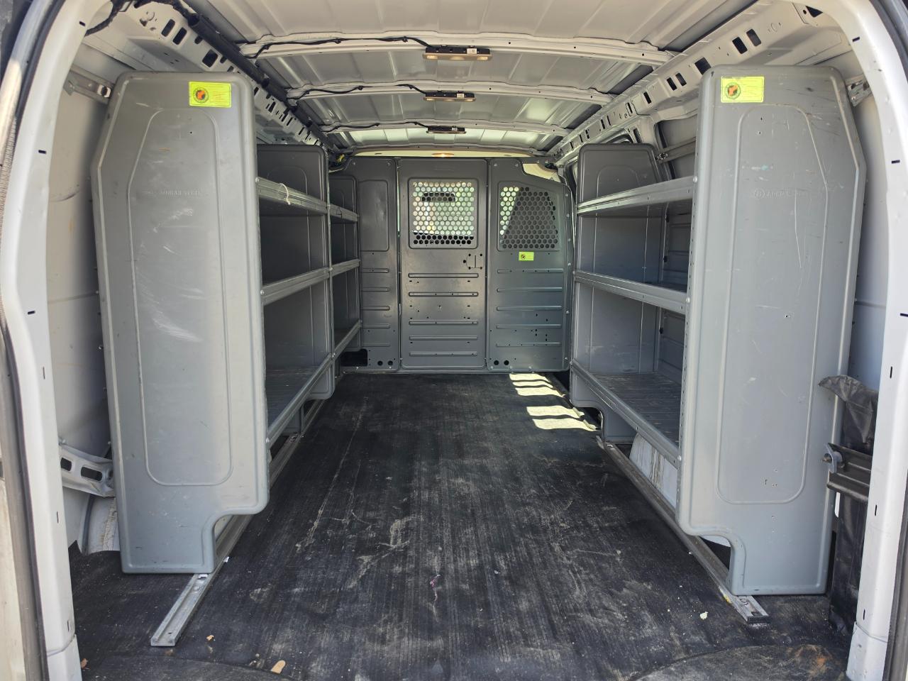 Chevrolet Express Cargo Van RWD 2500 135" 2017