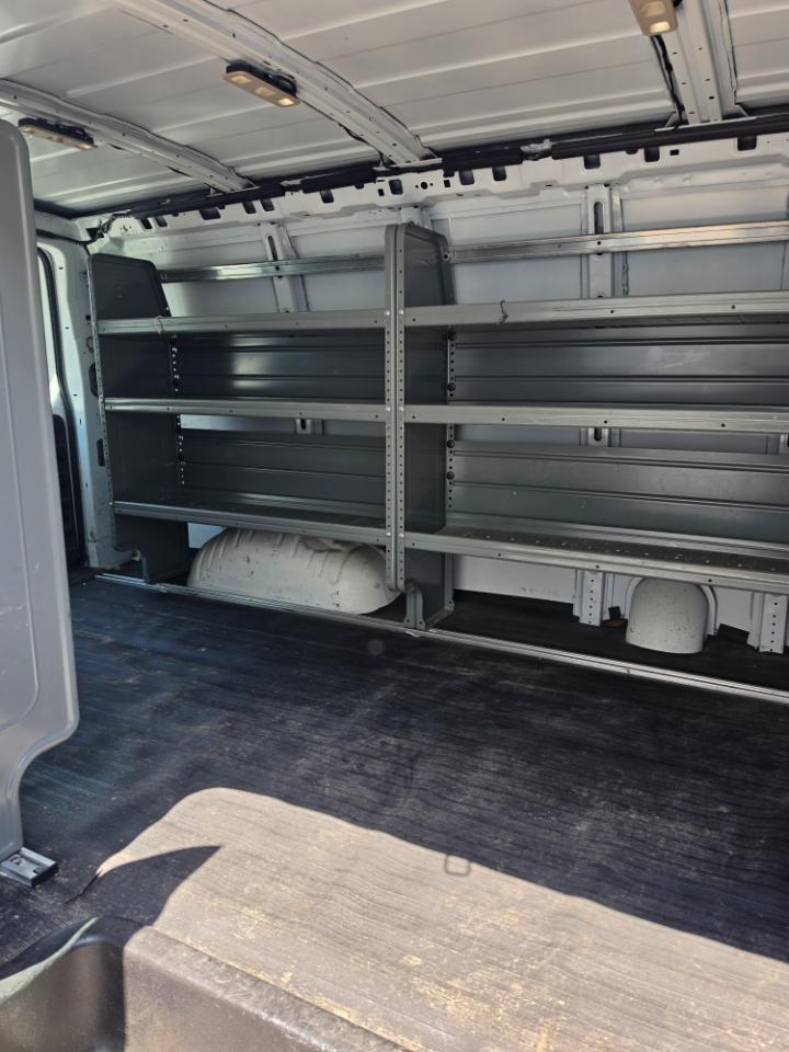 Chevrolet Express Cargo Van RWD 2500 135" 2017