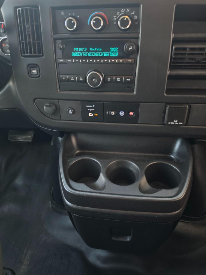 Chevrolet Express Cargo Van RWD 2500 135" 2017