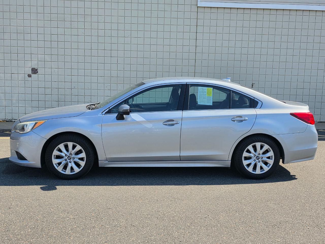 Subaru Legacy 4dr Sdn 2.5i Premium PZEV 2016
