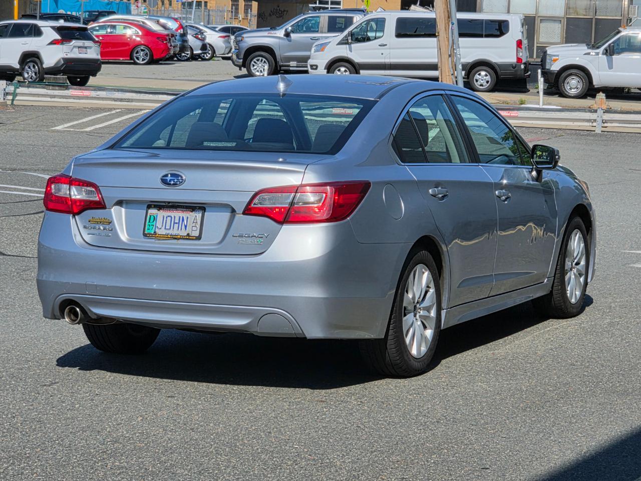 Subaru Legacy 4dr Sdn 2.5i Premium PZEV 2016