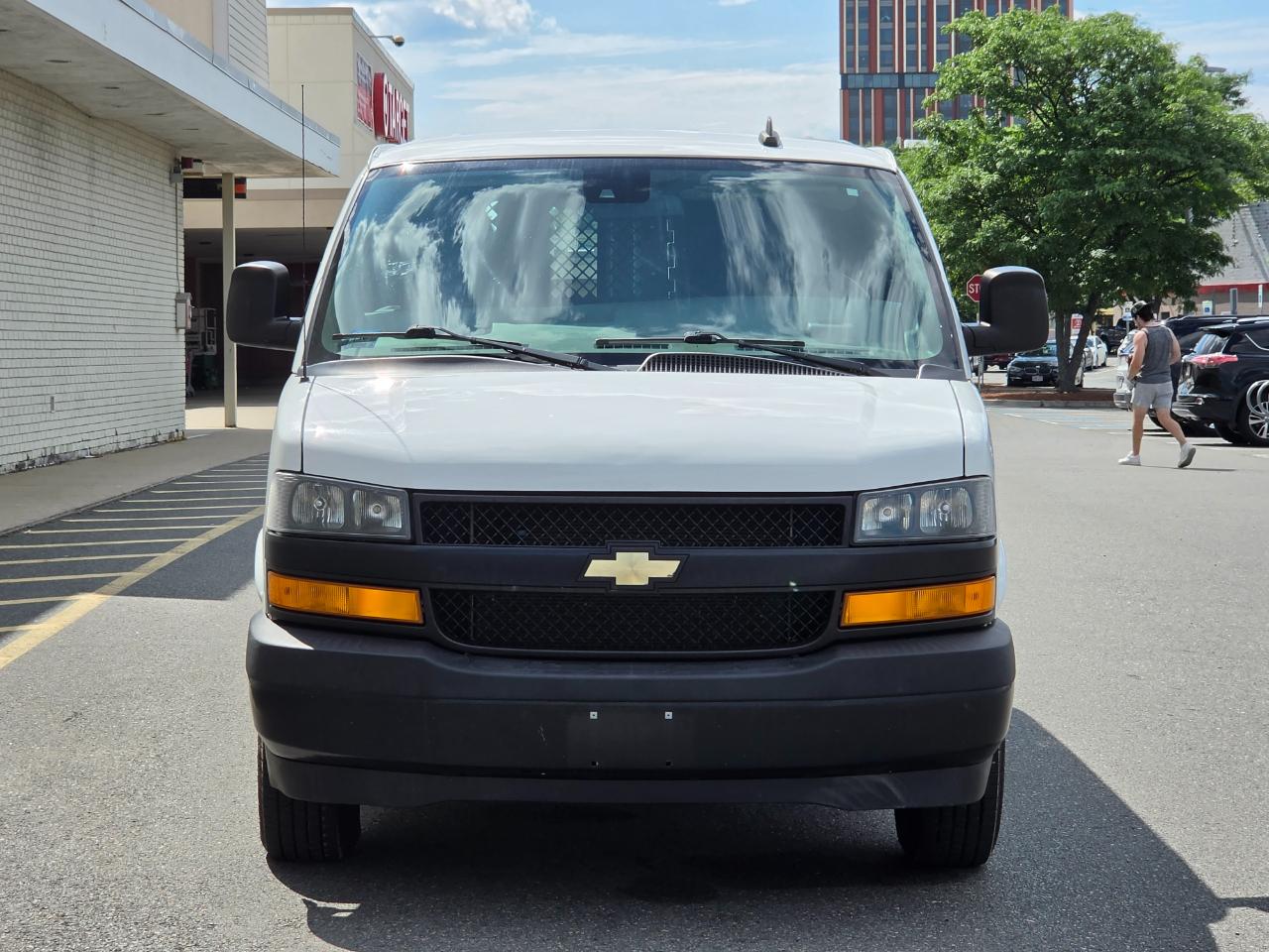 Chevrolet Express Cargo Van RWD 2500 135" 2019