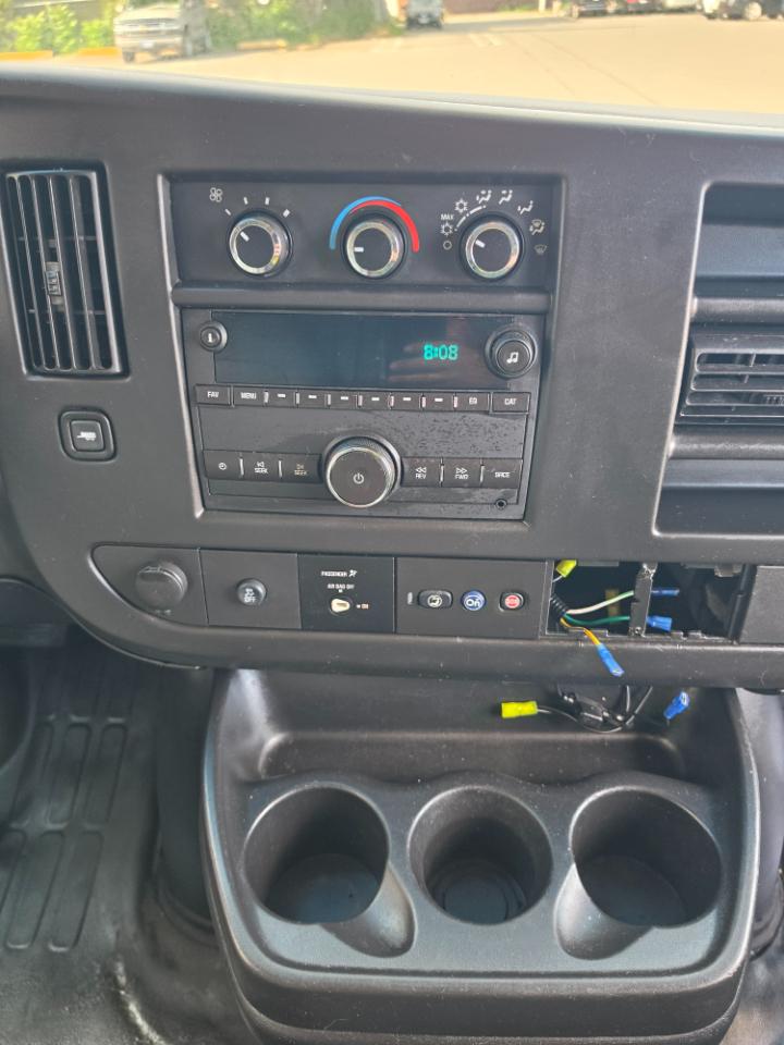 Chevrolet Express Cargo Van RWD 2500 135" 2015