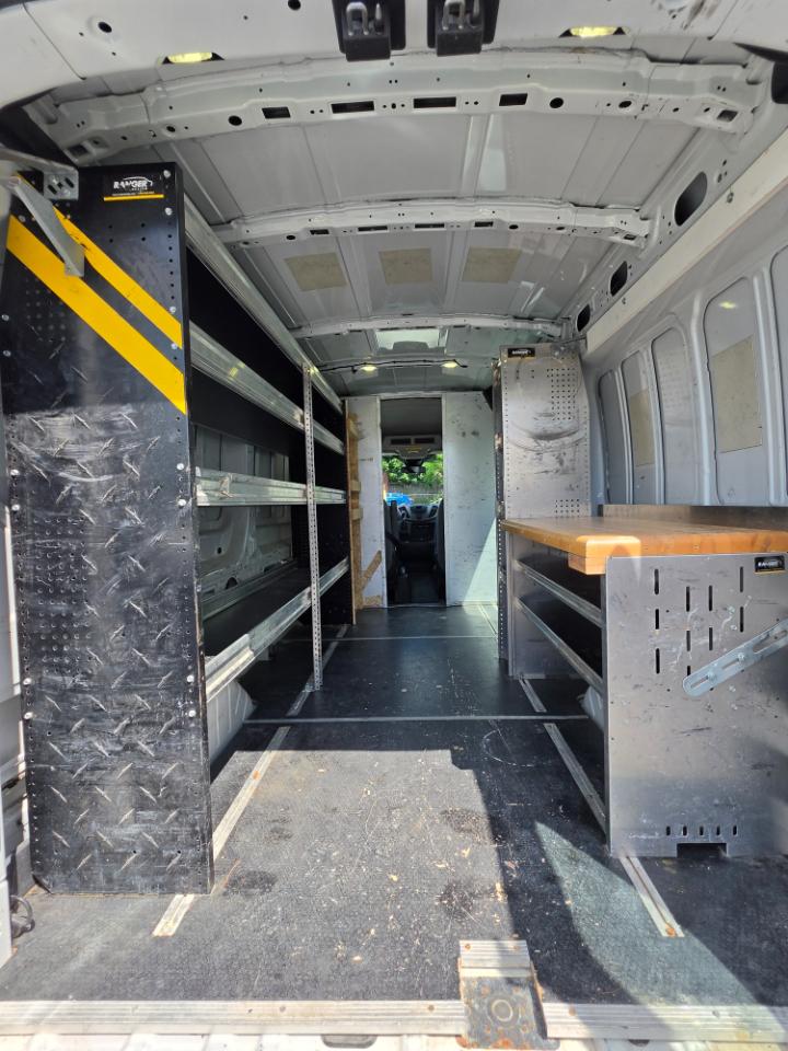Ford Transit Van T-250 148" Med Rf 9000 GVWR Sliding RH Dr 2017