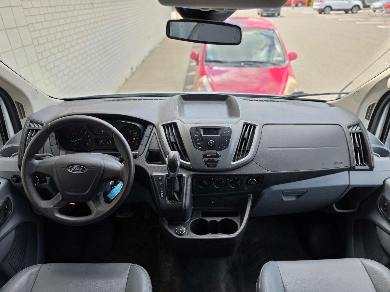 Ford Transit Van T-250 148" Med Rf 9000 GVWR Sliding RH Dr 2017