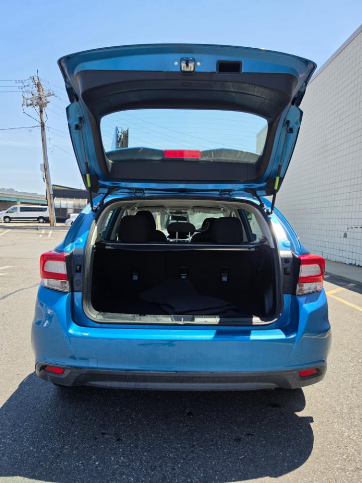 Subaru Impreza 2.0i Premium 5-door CVT 2017