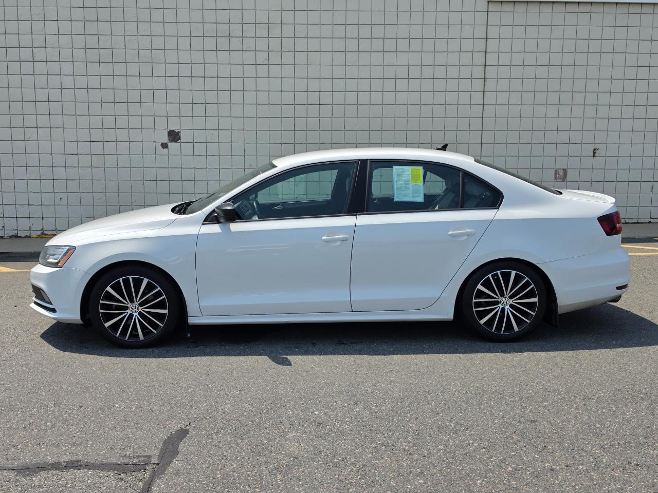 Volkswagen Jetta Sedan 4dr Auto 1.8T Sport PZEV 2016