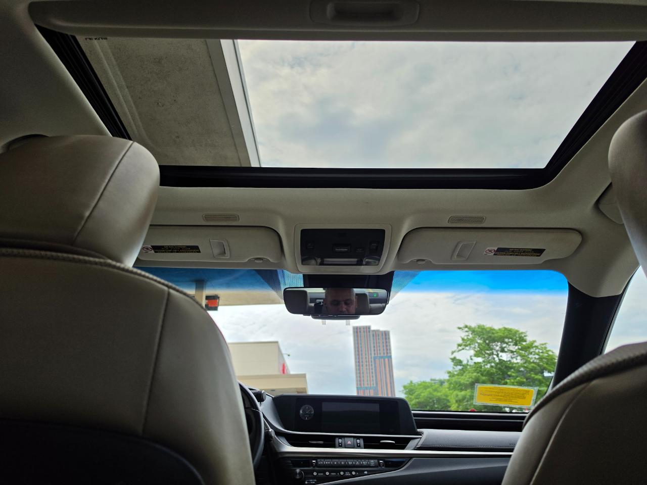 Lexus ES ES 350 FWD 2019