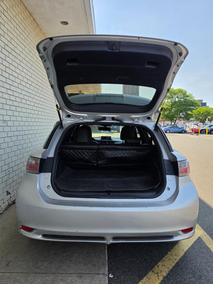 Lexus CT 200h 5dr Sdn Hybrid 2013