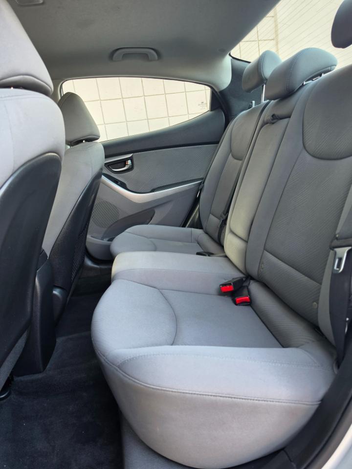 Hyundai Elantra 4dr Sdn Auto GLS PZEV (Ulsan Plant) 2013