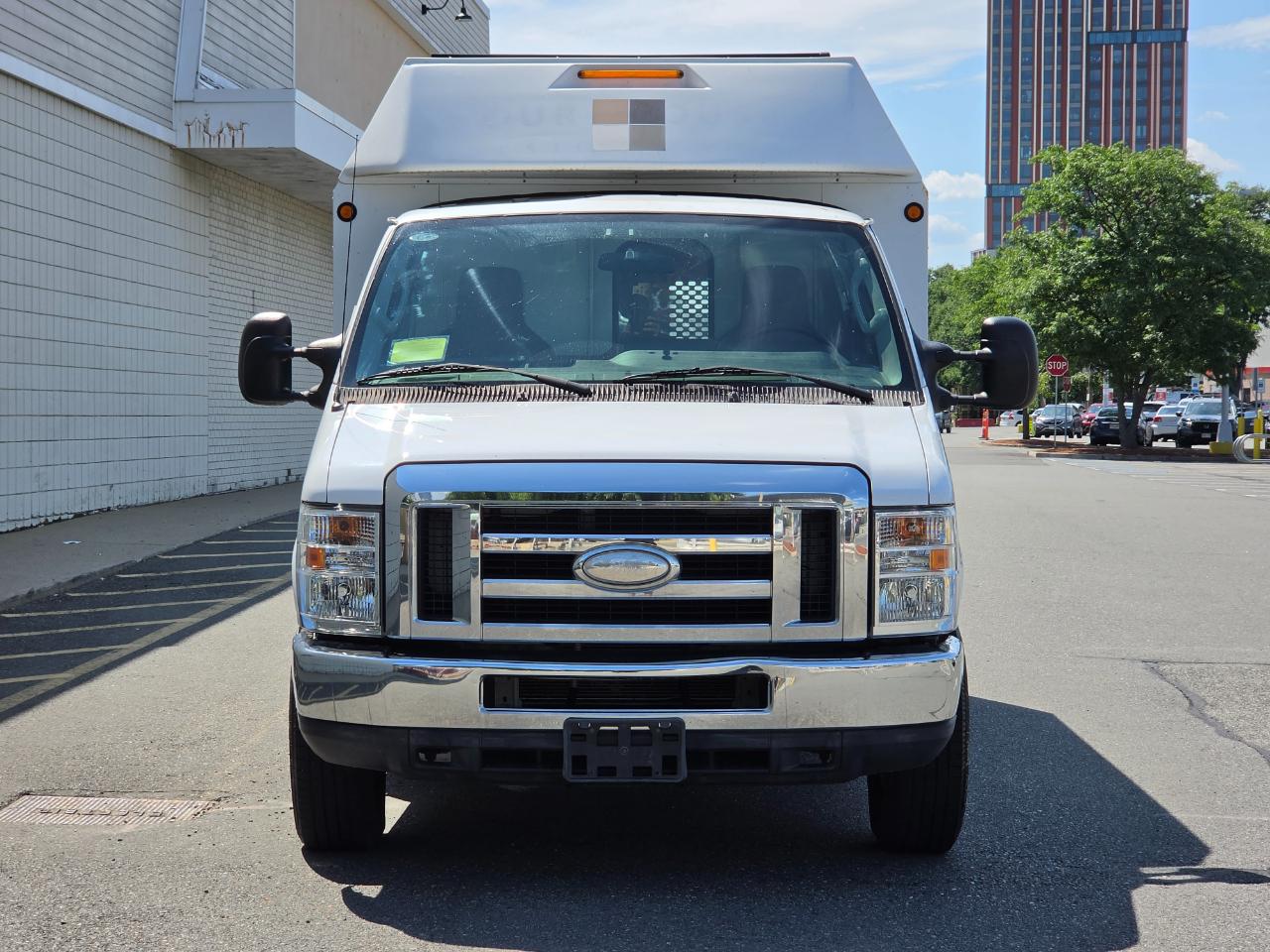 Ford Econoline Commercial Cutaway E-350 Super Duty 138" SRW 2014
