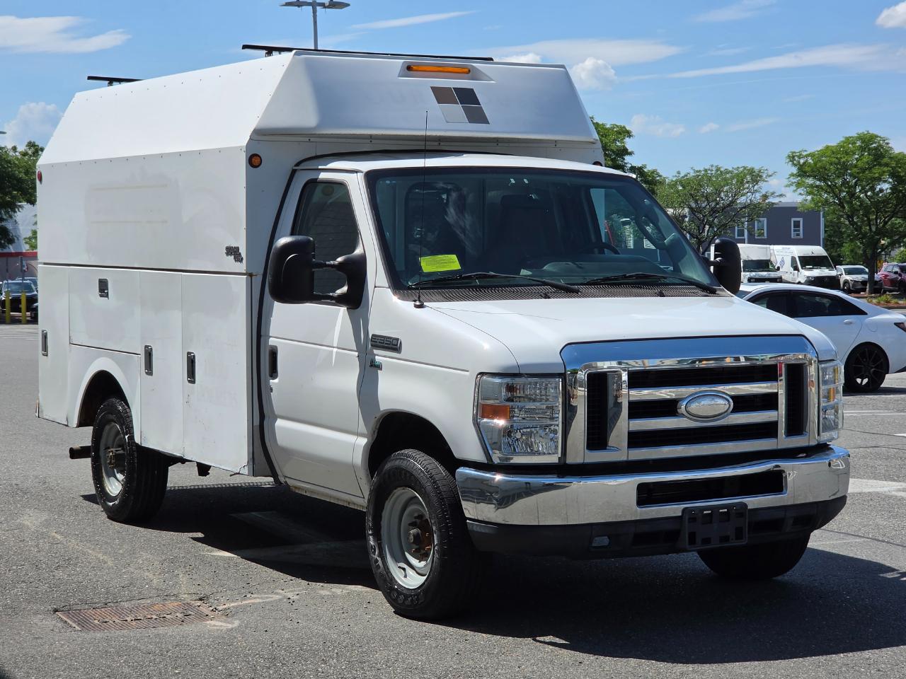 Ford Econoline Commercial Cutaway E-350 Super Duty 138" SRW 2014