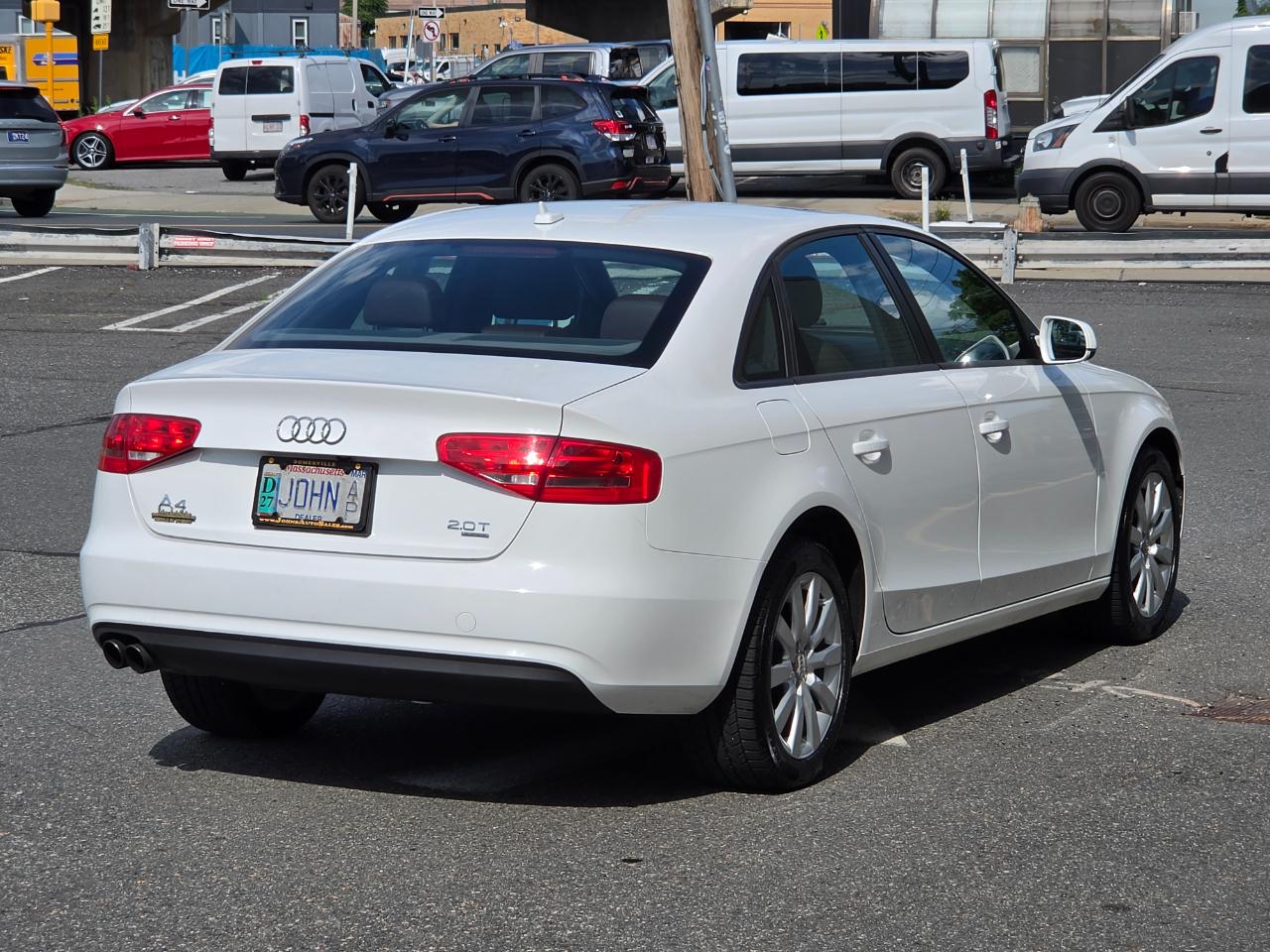 Audi A4 4dr Sdn Auto quattro 2.0T Premium 2014