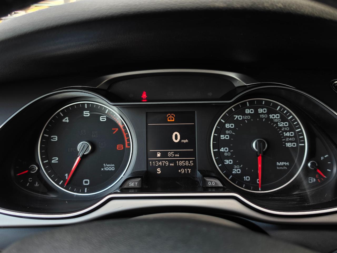 Audi A4 4dr Sdn Auto quattro 2.0T Premium 2014