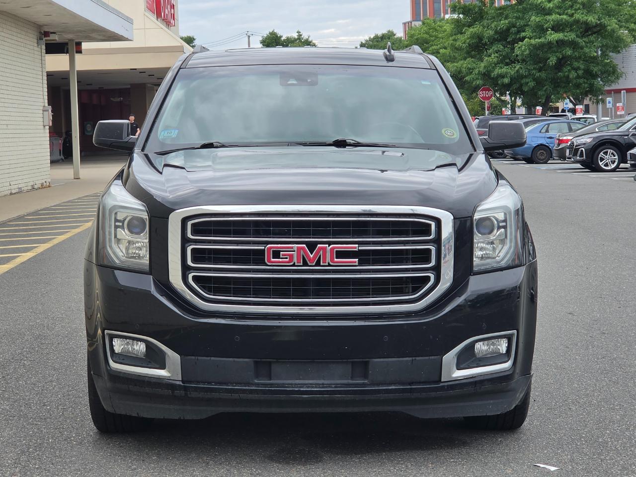 GMC Yukon 4WD 4dr SLT 2017