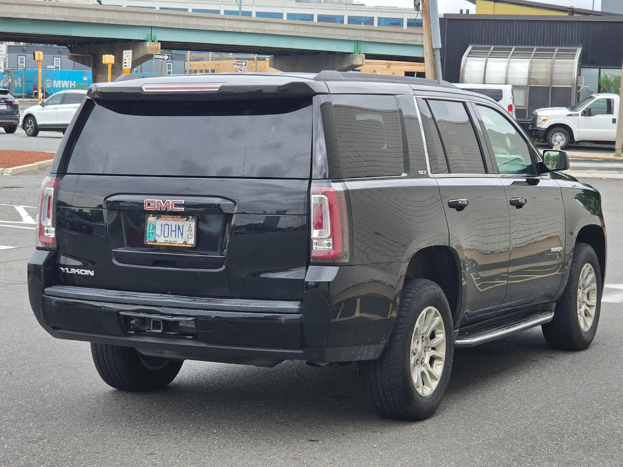 GMC Yukon 4WD 4dr SLT 2017