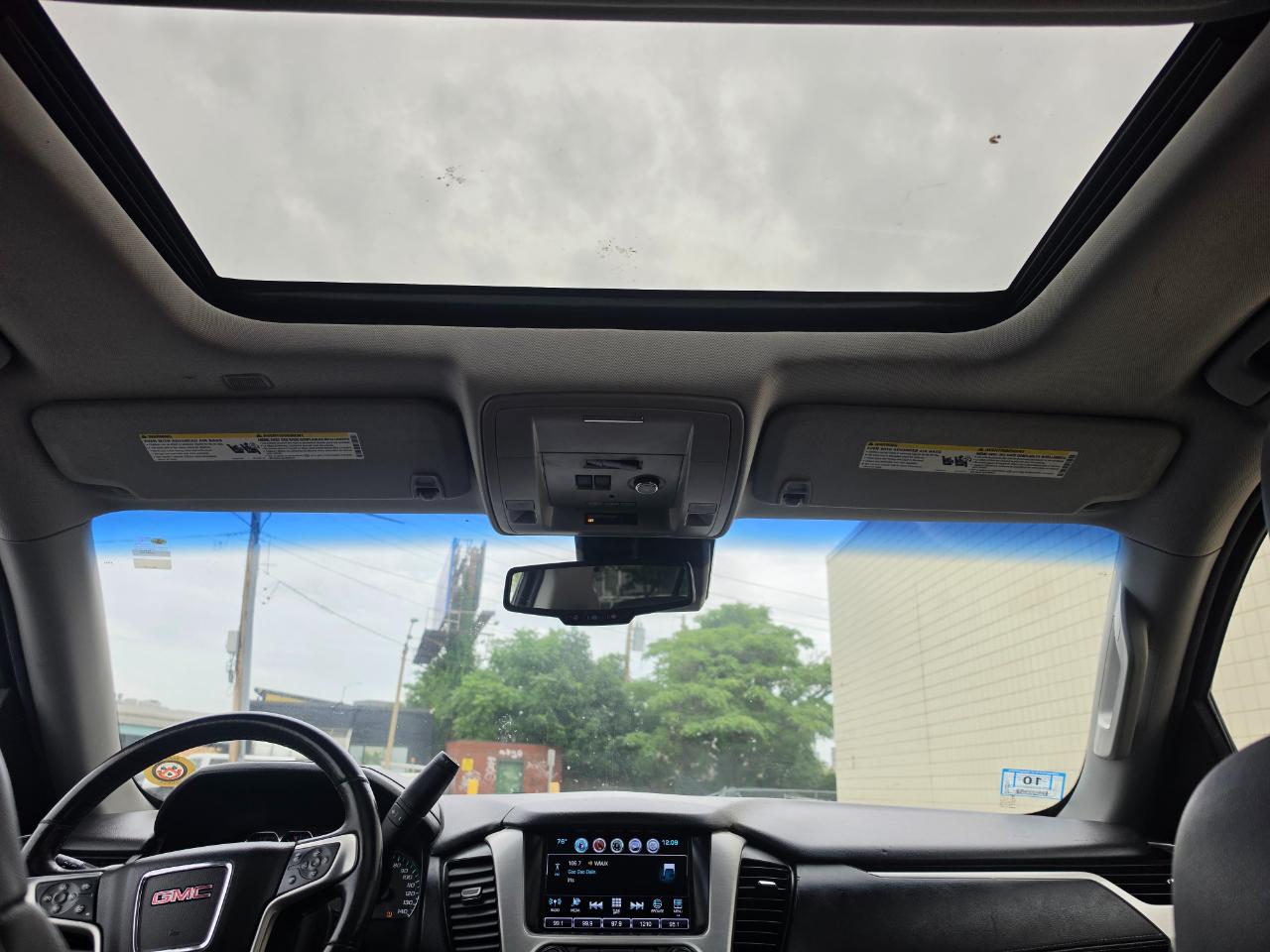 GMC Yukon 4WD 4dr SLT 2017