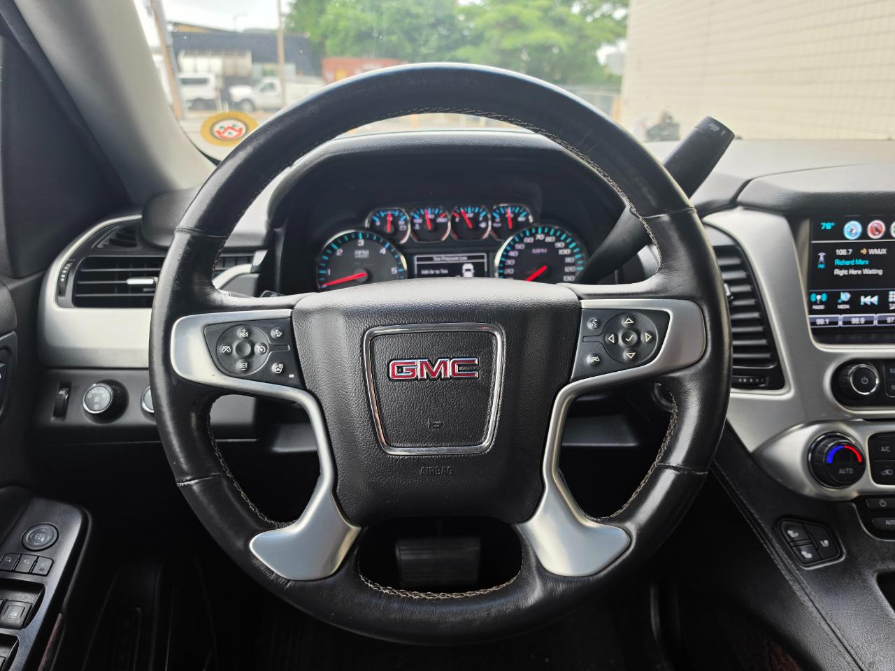 GMC Yukon 4WD 4dr SLT 2017