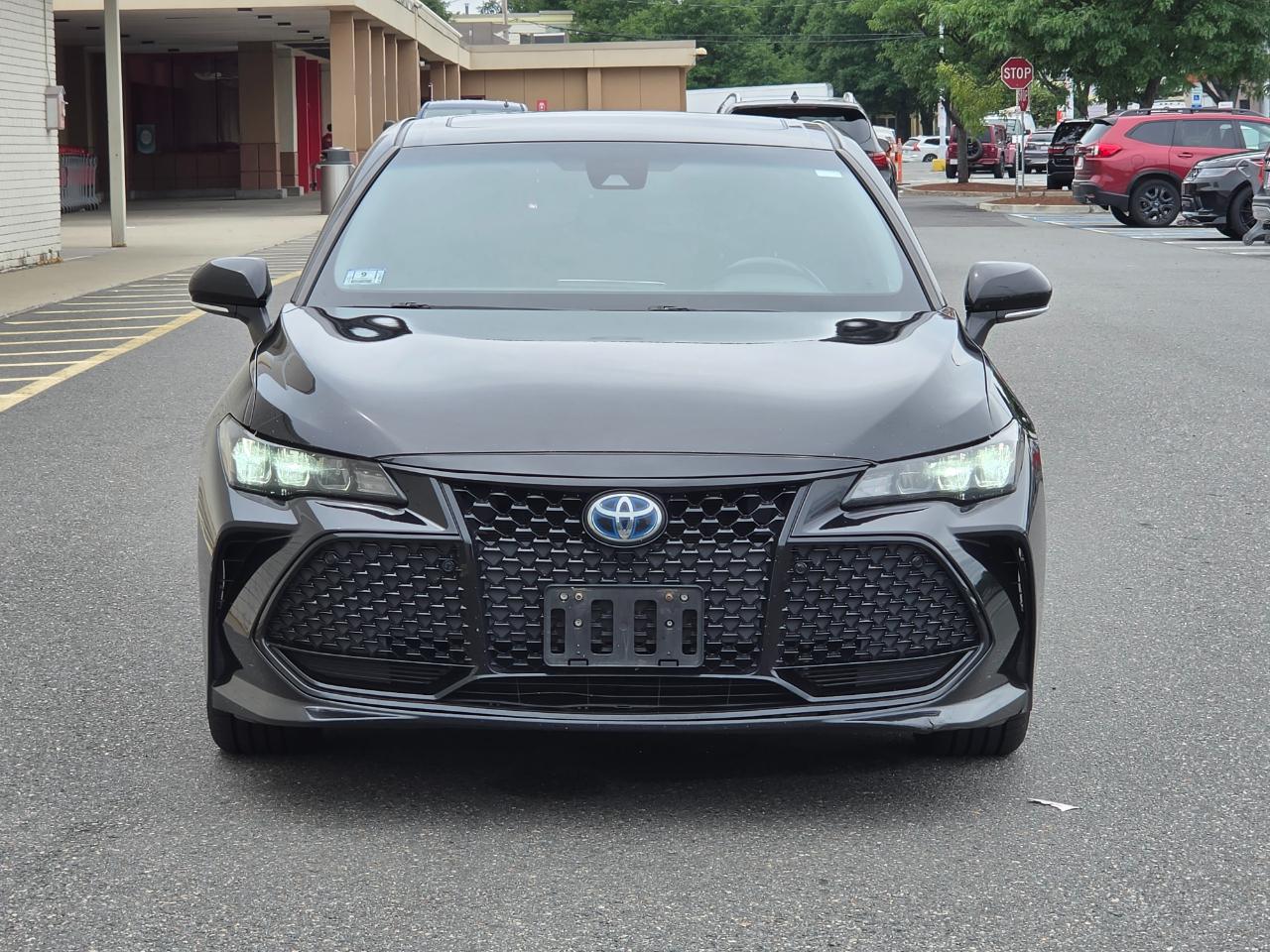 Toyota Avalon Hybrid XSE FWD (Natl) 2021