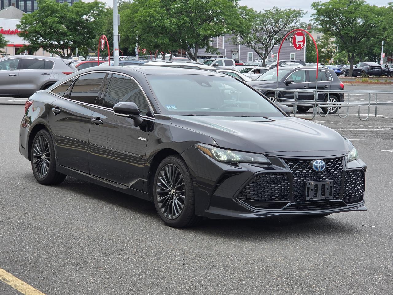 Toyota Avalon Hybrid XSE FWD (Natl) 2021