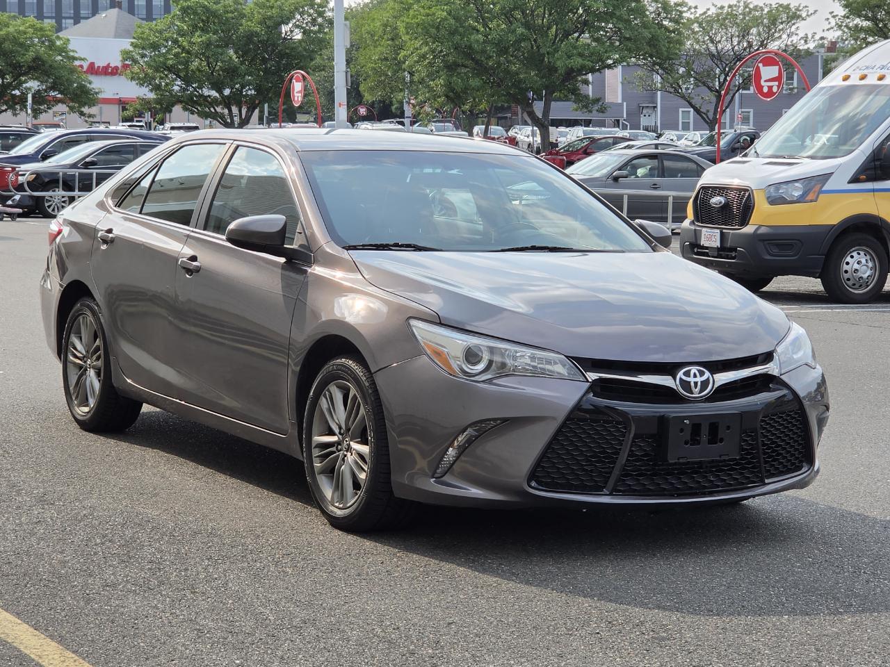 Toyota Camry XLE Auto (Natl) 2017