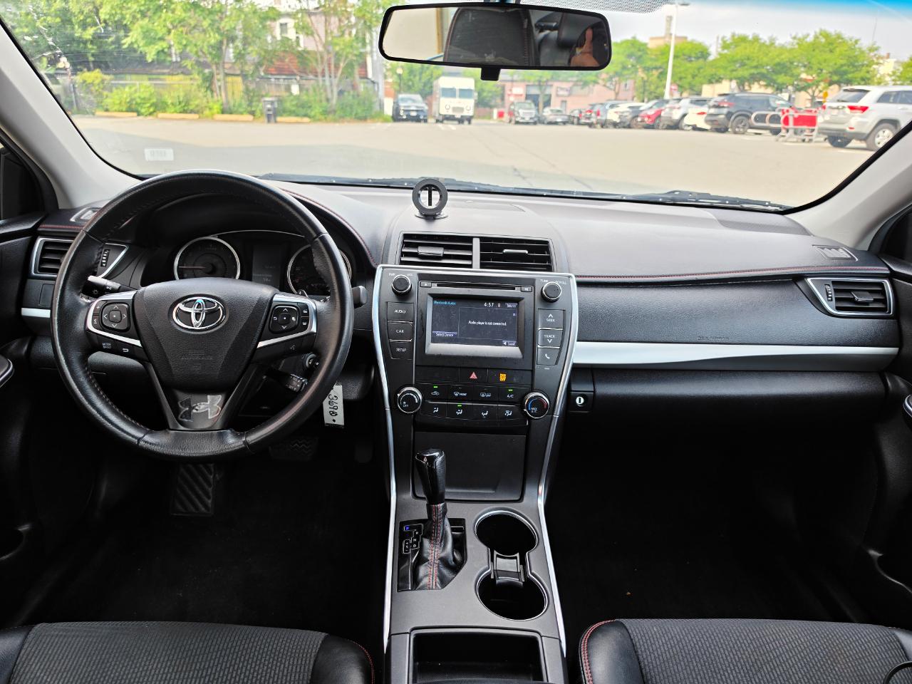 Toyota Camry XLE Auto (Natl) 2017