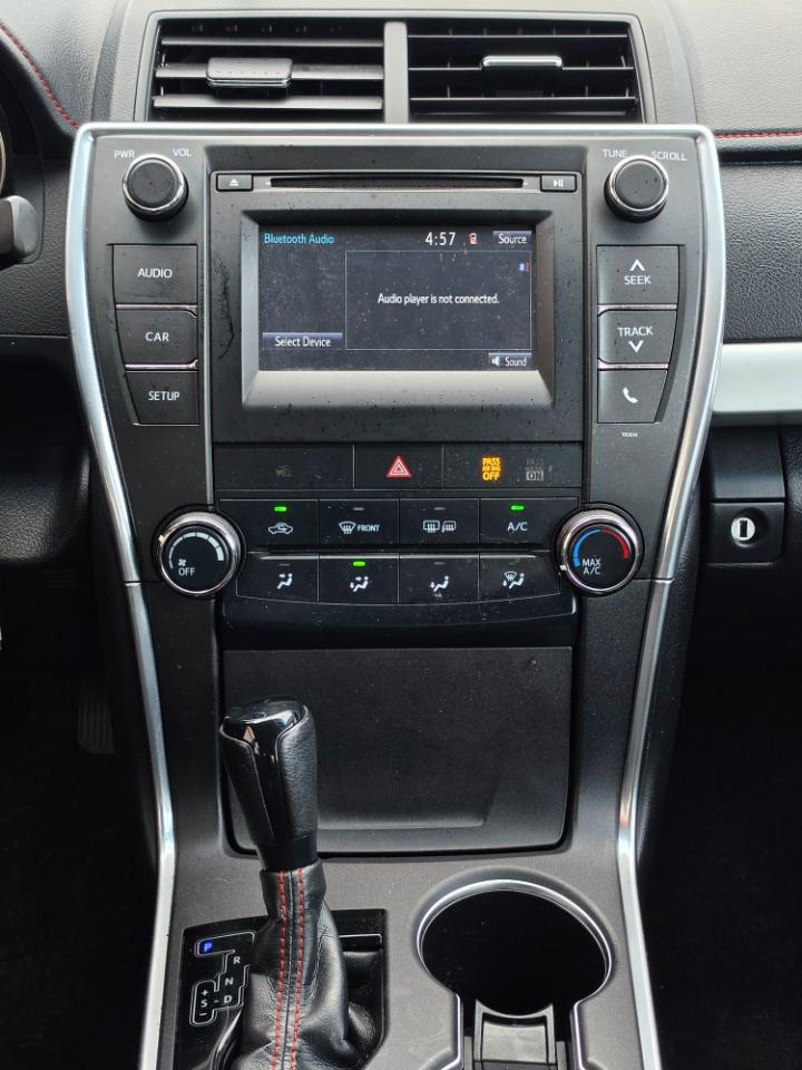 Toyota Camry XLE Auto (Natl) 2017