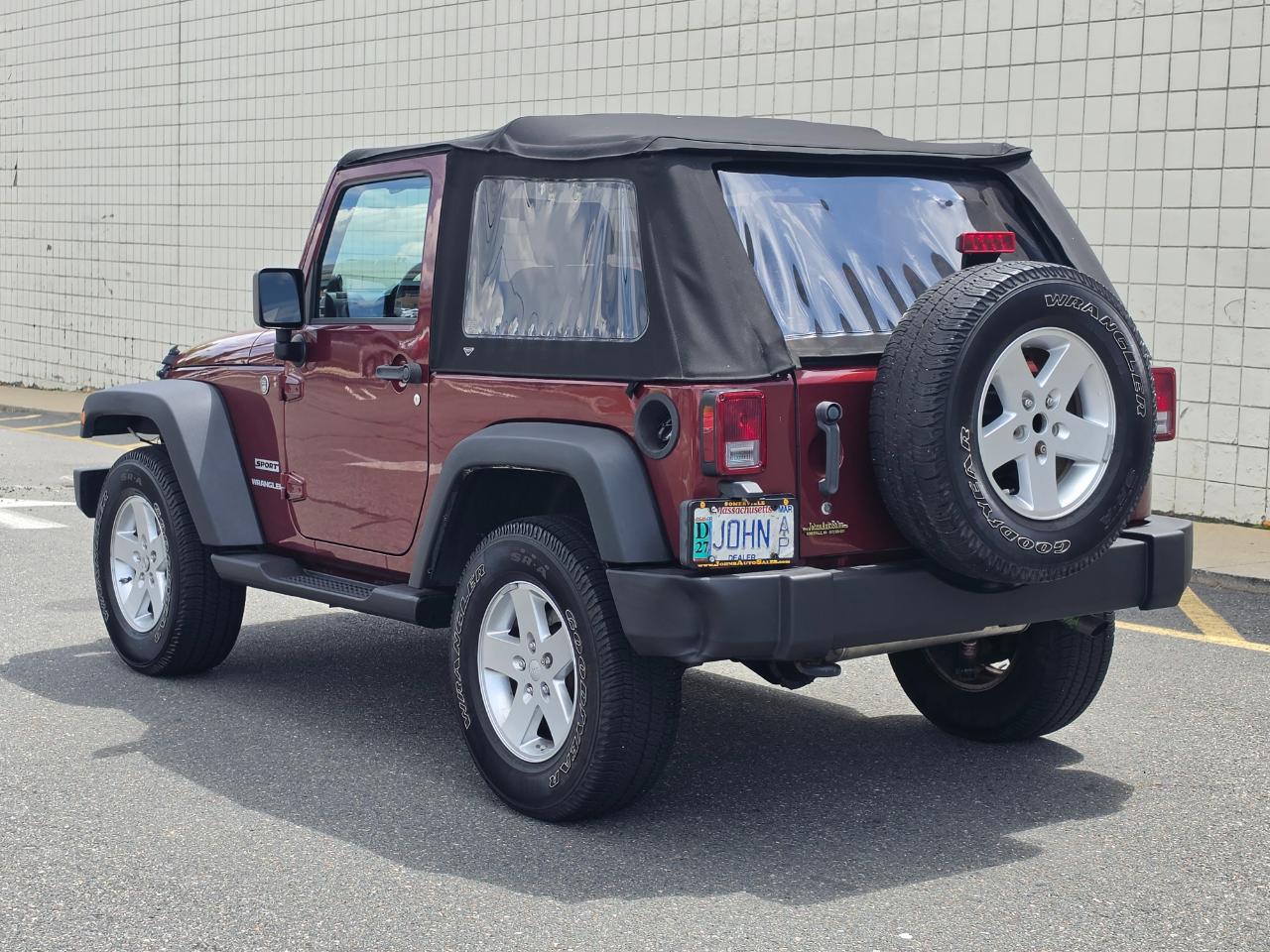 Jeep Wrangler 4WD 2dr Sport 2010