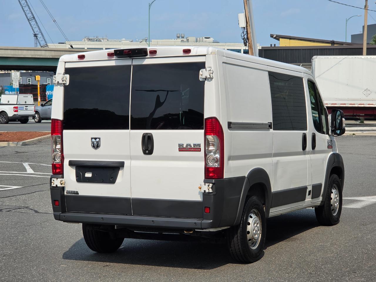 RAM ProMaster Cargo Van 1500 Low Roof 118" WB 2018