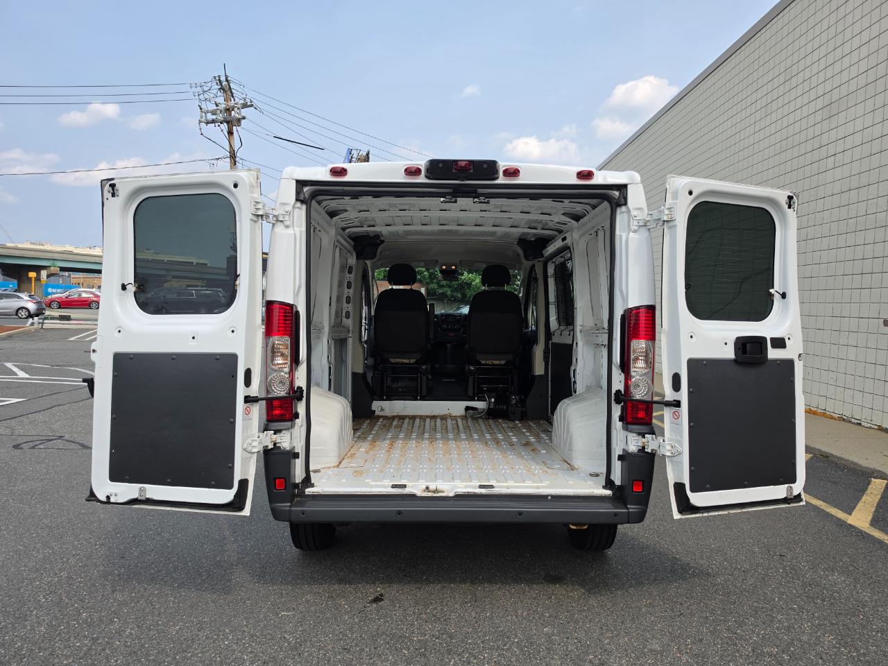 RAM ProMaster Cargo Van 1500 Low Roof 118" WB 2018