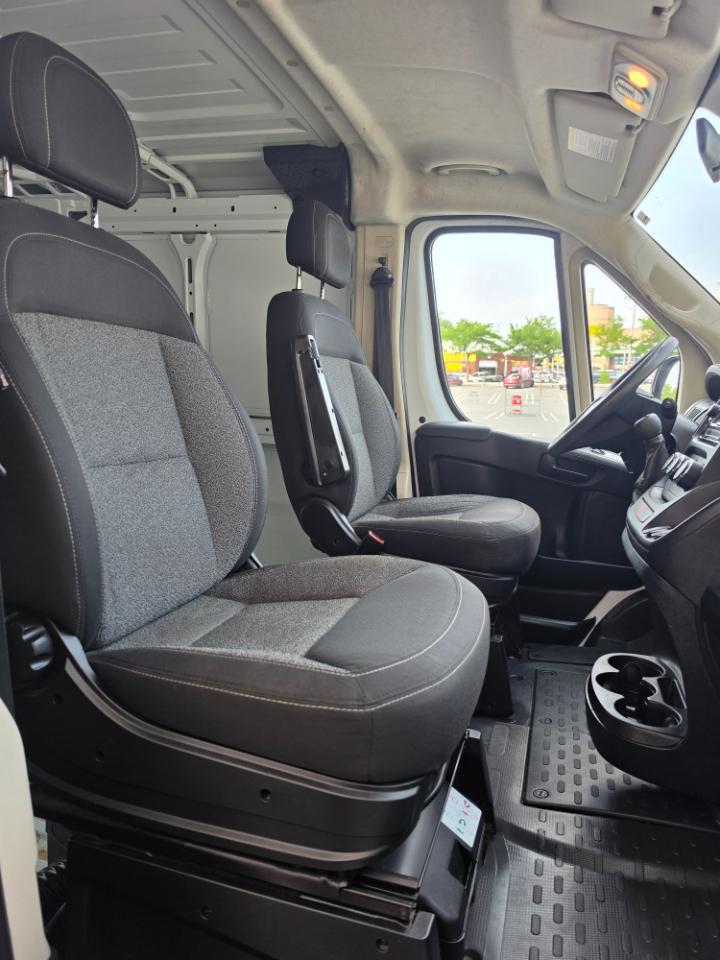 RAM ProMaster Cargo Van 1500 Low Roof 118" WB 2018