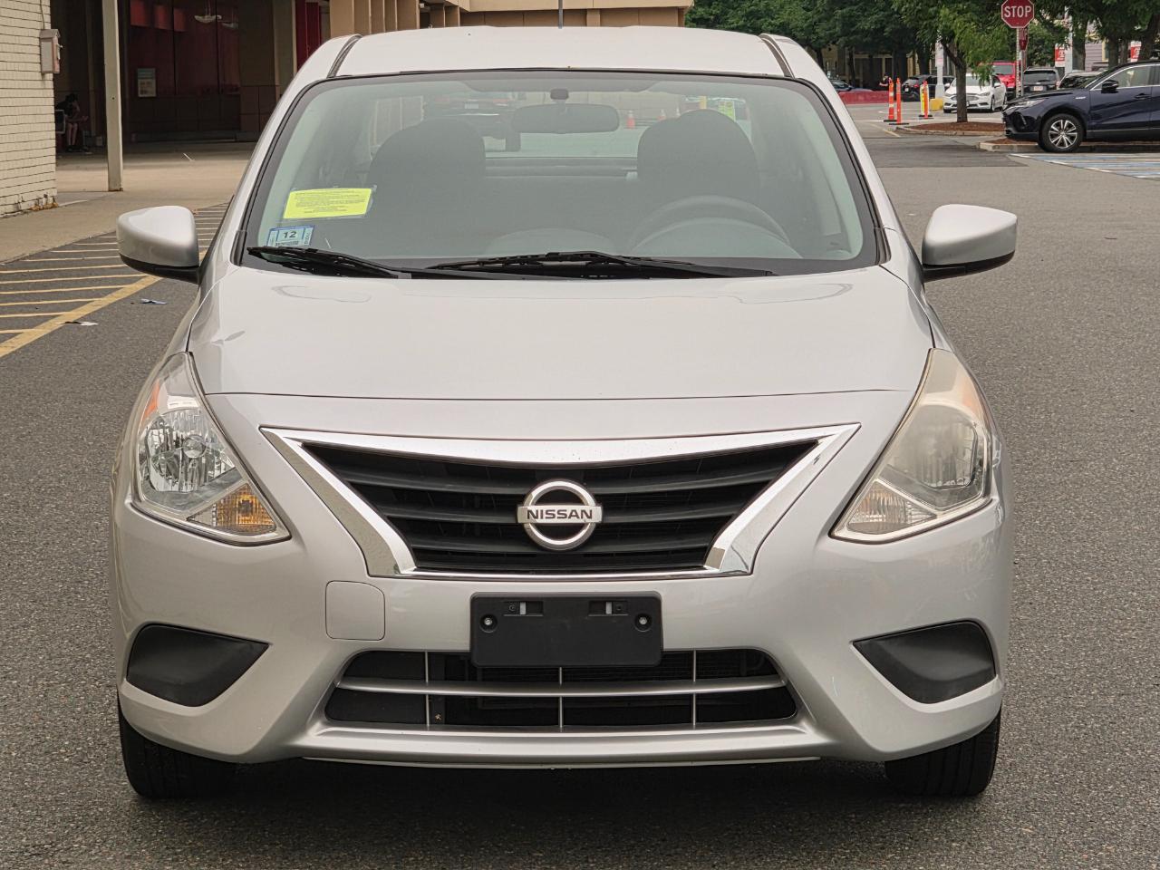 Nissan Versa 4dr Sdn CVT 1.6 S Plus 2016