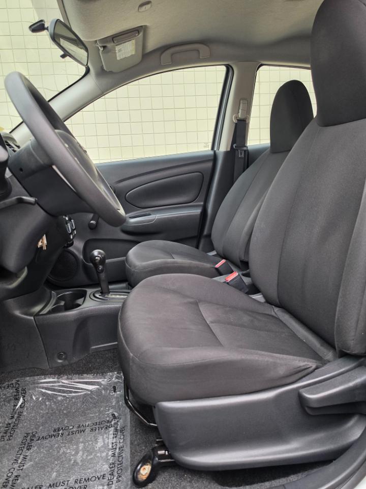 Nissan Versa 4dr Sdn CVT 1.6 S Plus 2016