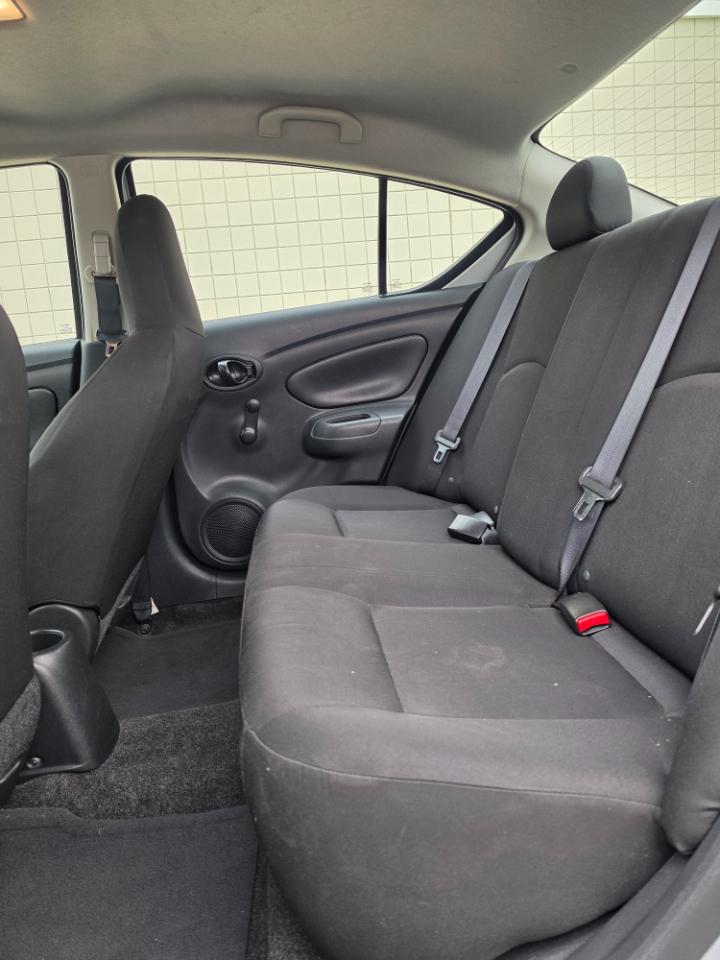 Nissan Versa 4dr Sdn CVT 1.6 S Plus 2016